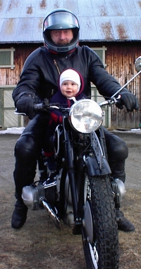 SON_FAR.jpg (67781 bytes)